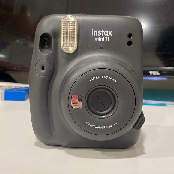 Instax Mini 11 Camera BLACK - Picture 1 of 5